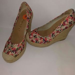 Groove Size 7 wedges